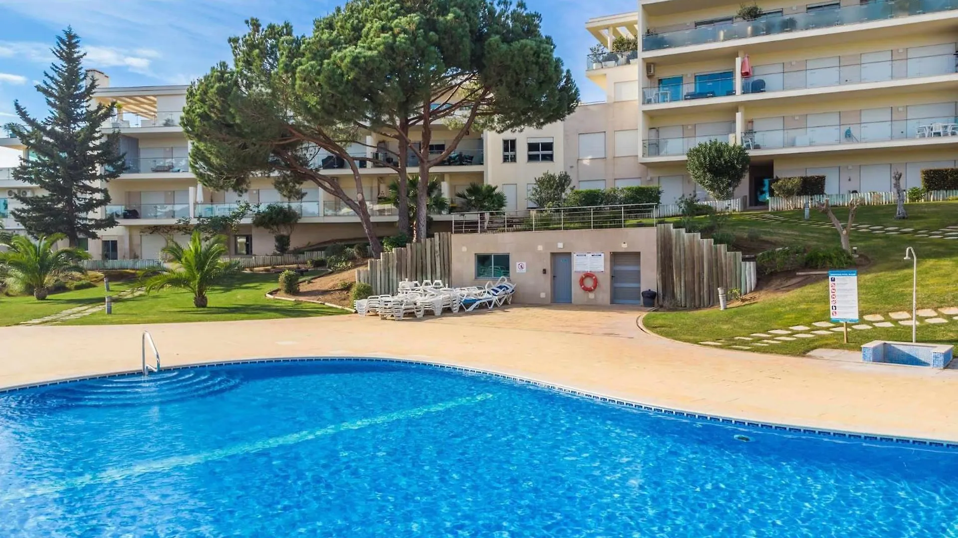 Balaia Residense Penthouse 2 Bedroom Apartment With Pool Albufeira Portugal