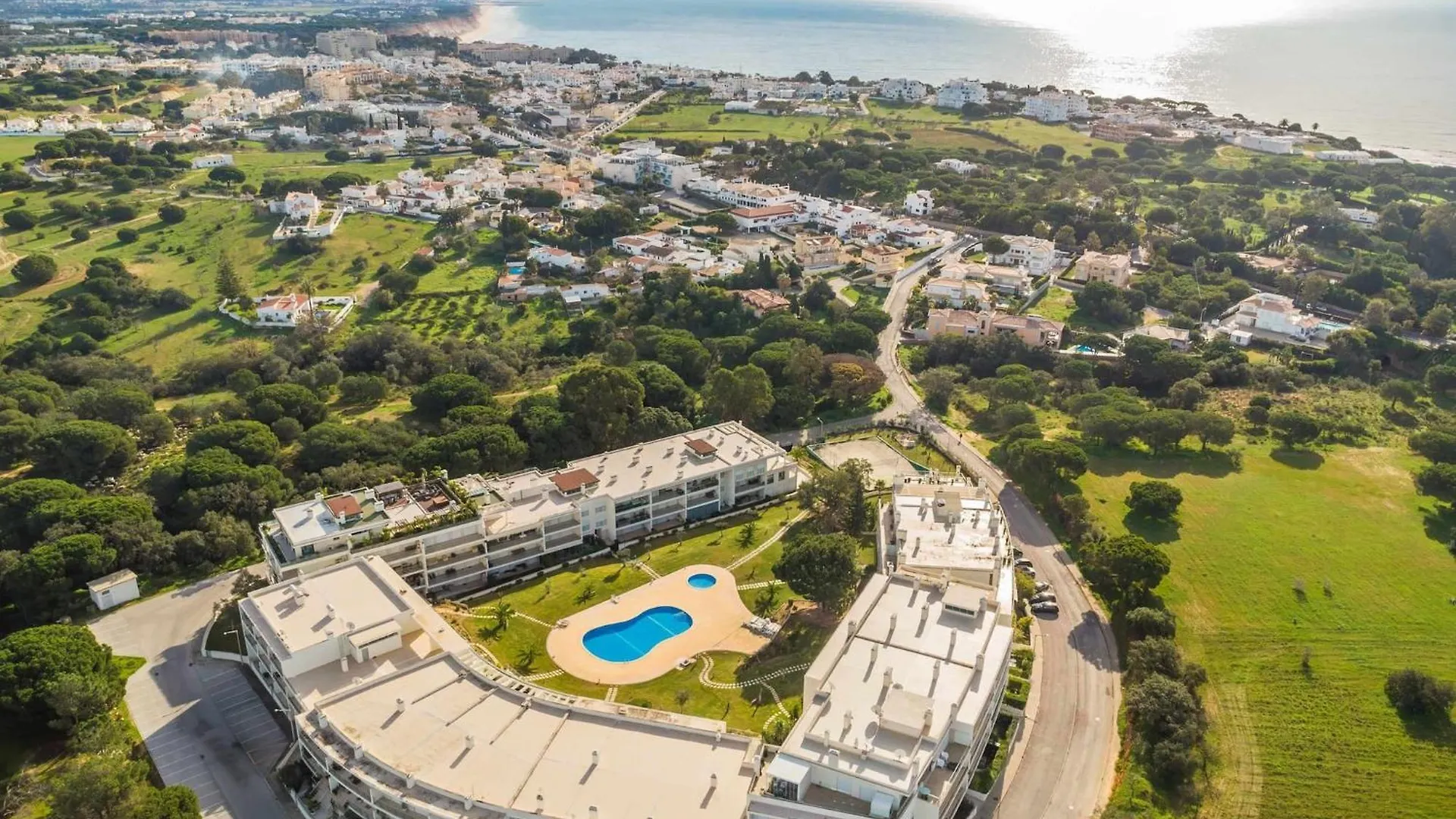 Balaia Residense Penthouse 2 Bedroom Apartment With Pool Albufeira 0*,  Portugal