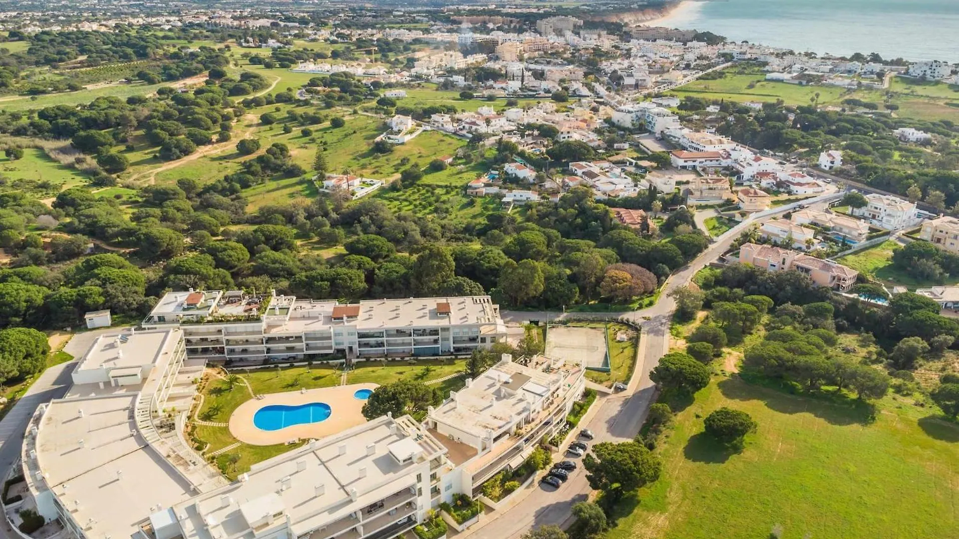 Balaia Residense Penthouse 2 Bedroom Apartment With Pool Albufeira Portugal
